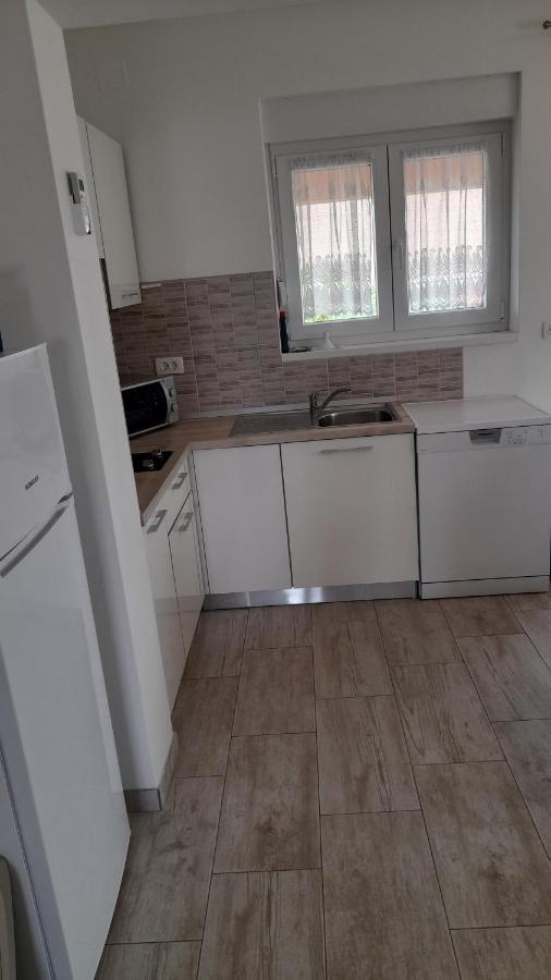 Mario Apartment Vir Ngoại thất bức ảnh