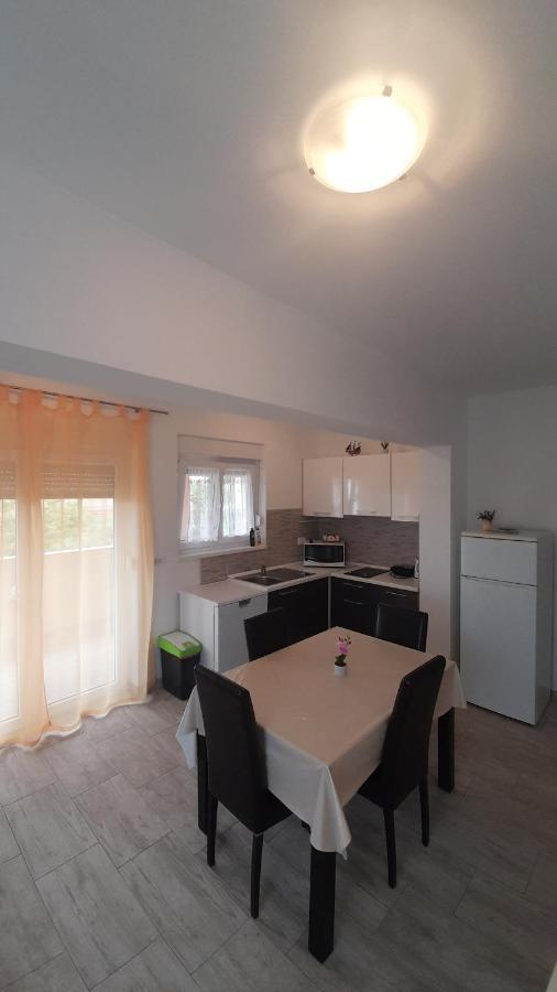 Mario Apartment Vir Ngoại thất bức ảnh