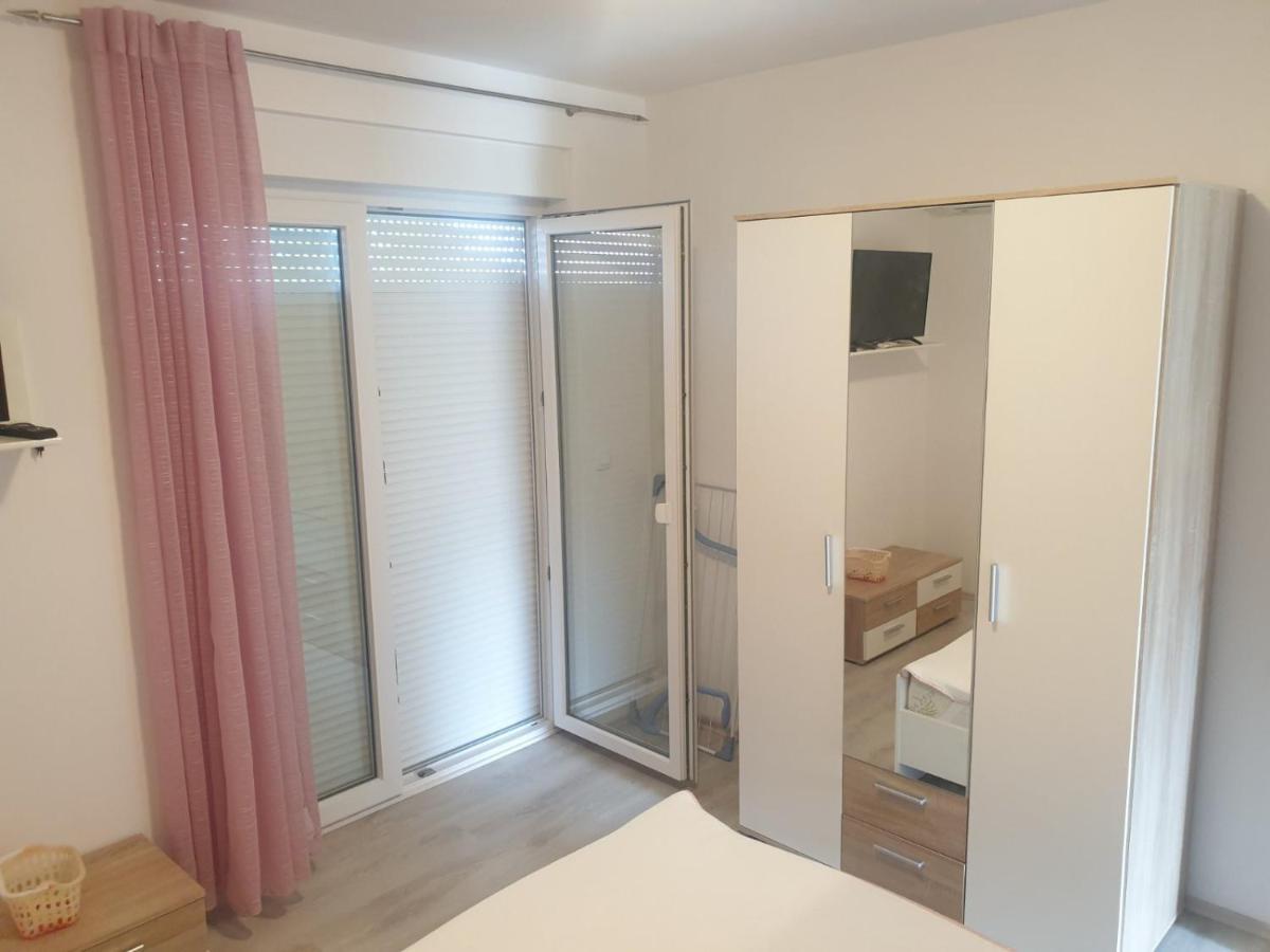 Mario Apartment Vir Ngoại thất bức ảnh