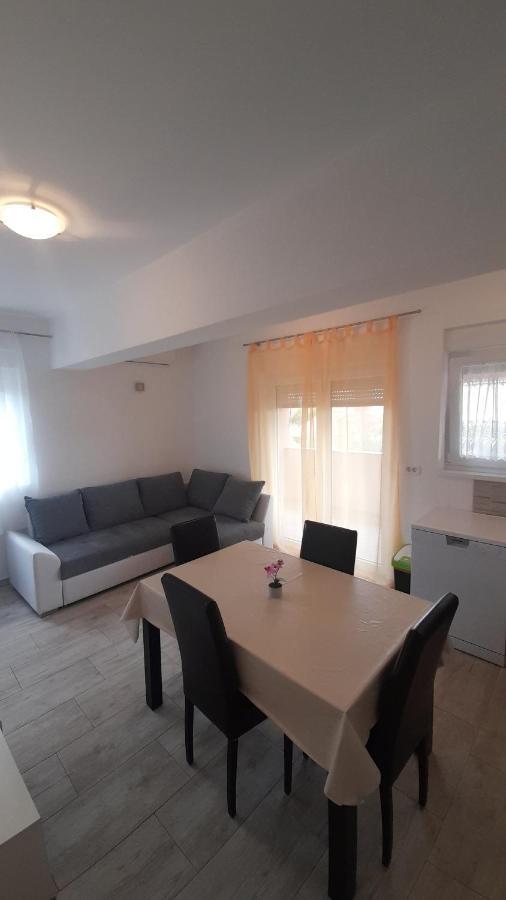 Mario Apartment Vir Ngoại thất bức ảnh