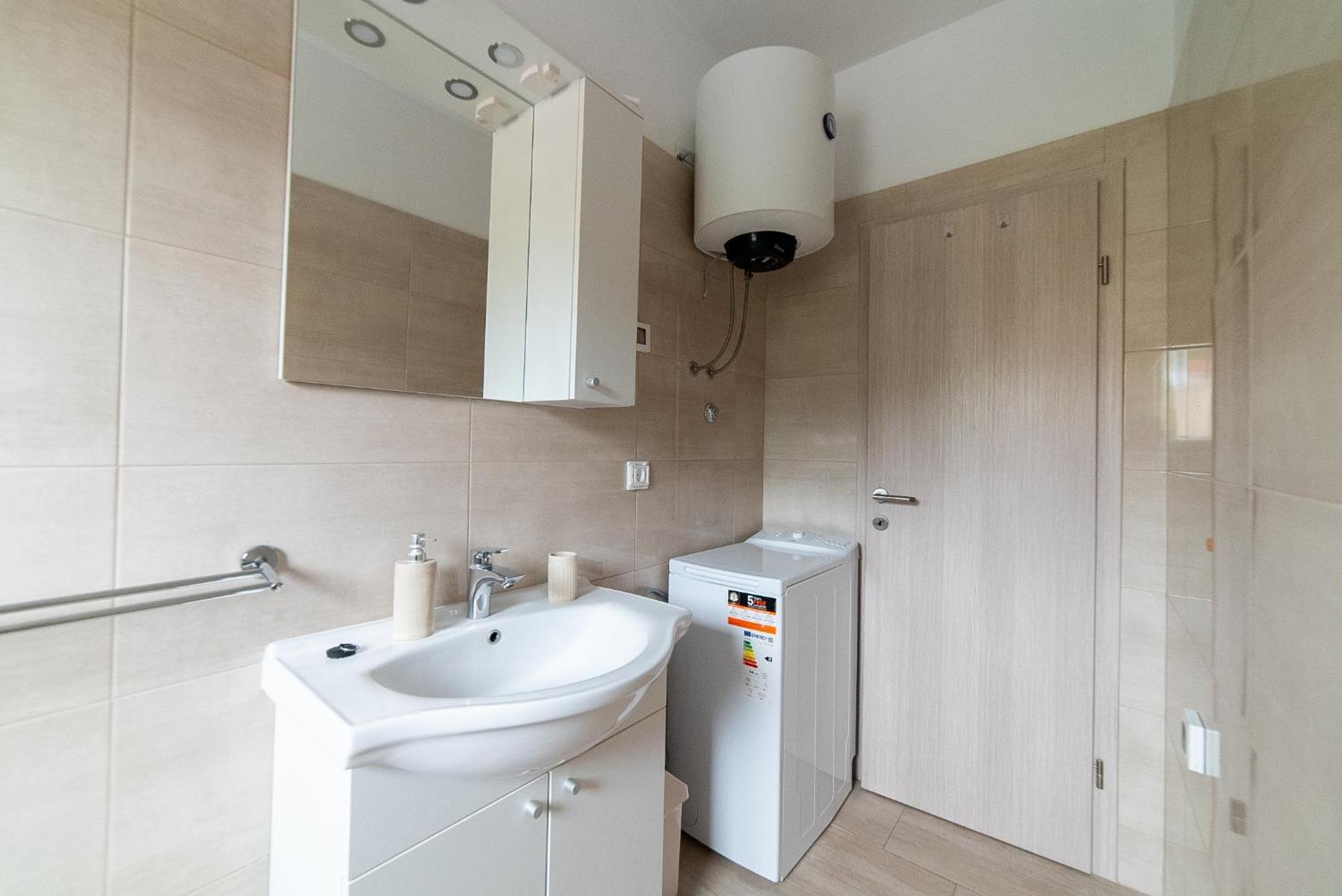 Mario Apartment Vir Ngoại thất bức ảnh