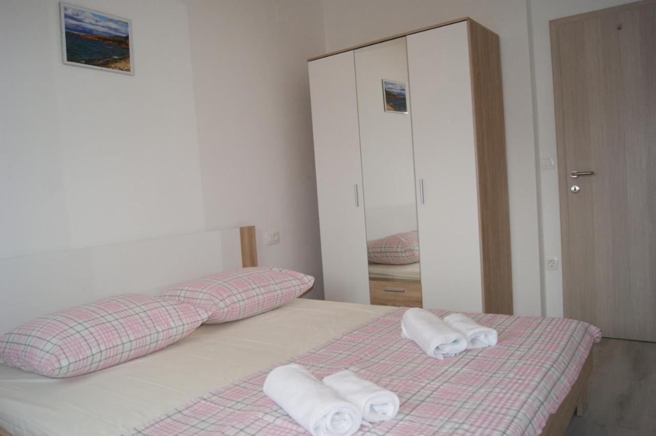 Mario Apartment Vir Ngoại thất bức ảnh