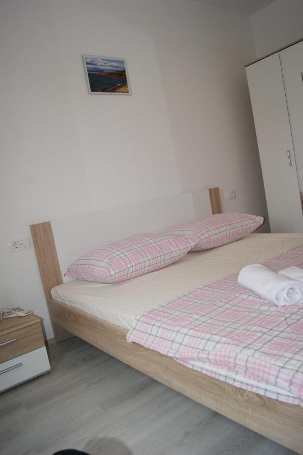 Mario Apartment Vir Ngoại thất bức ảnh